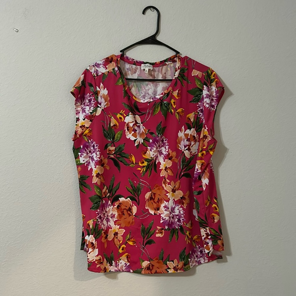 AVA JAMES Pink Floral Top, barely worn, Size:2x